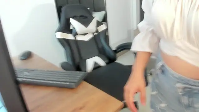 alma fenix online show from February 12, 2026, 1:11 pm