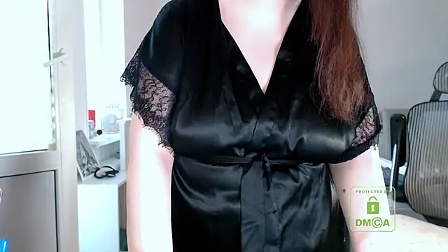 Snapshot of cute_and_hot chatting on June 9, 2026, 3:13 pm cute and hot online show from June 9, 2026, 3:13 pm