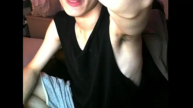 Ray175oo online show from September 26, 2025, 4:47 pm