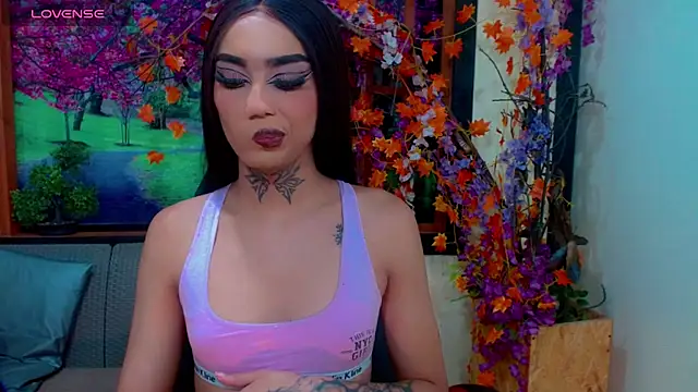 Snapshot of Angel21___ chatting on October 8, 2025, 12:39 pm Angel21 online show from October 8, 2025, 12:39 pm