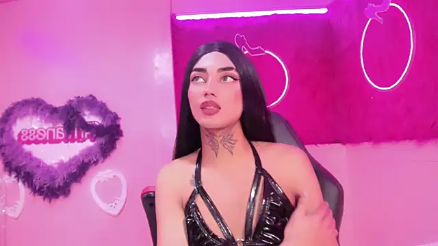 Snapshot of Angel21___ chatting on December 5, 2024, 1:42 am Angel21 online show from December 5, 2024, 1:42 am