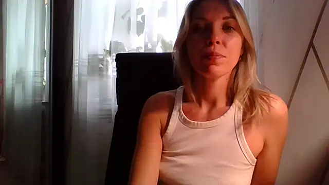 VelvetLove287 online show from February 4, 2026, 9:37 am