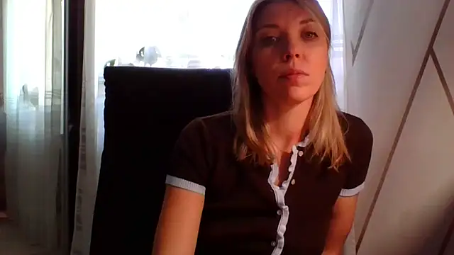 VelvetLove287 online show from February 19, 2026, 7:49 am