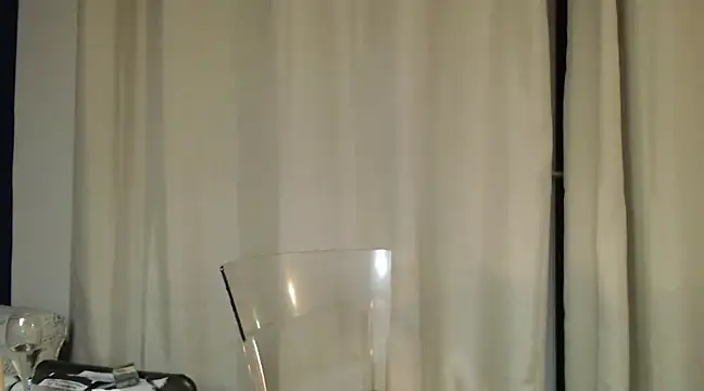 Ladystargazer1966 online show from February 1, 2025, 1:02 am