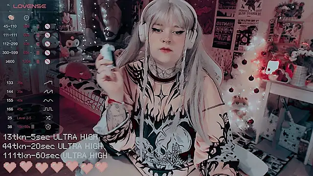 Snapshot of noori__hope chatting on January 7, 2026, 8:14 pm noori hope online show from January 7, 2026, 8:14 pm