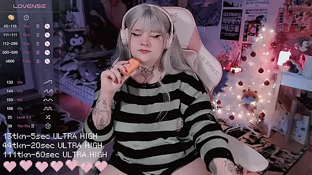 Snapshot of noori__hope chatting on January 13, 2026, 9:30 pm noori hope online show from January 13, 2026, 9:30 pm