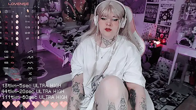 Snapshot of noori__hope chatting on December 21, 2025, 9:26 pm noori hope online show from December 21, 2025, 9:26 pm