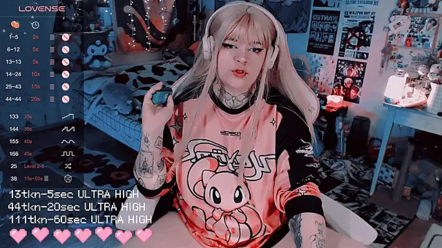 Snapshot of noori__hope chatting on December 3, 2025, 8:30 pm noori hope online show from December 3, 2025, 8:30 pm