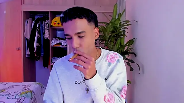 aldrinwhite online show from November 17, 2025, 7:29 pm