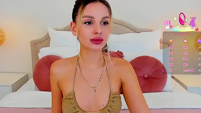 MissLoou online show from December 1, 2025, 6:14 am