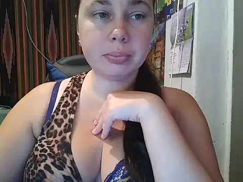 Cora Maro online show from September 12, 2025, 2:23 am