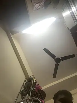 Snapshot of A-mira chatting on February 22, 2026, 11:01 am A-mira online show from February 22, 2026, 11:01 am