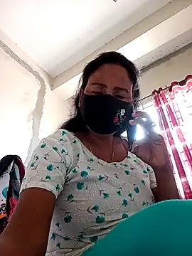 Snapshot of Neha-Roy chatting on February 8, 2026, 6:33 am Neha-Roy online show from February 8, 2026, 6:33 am