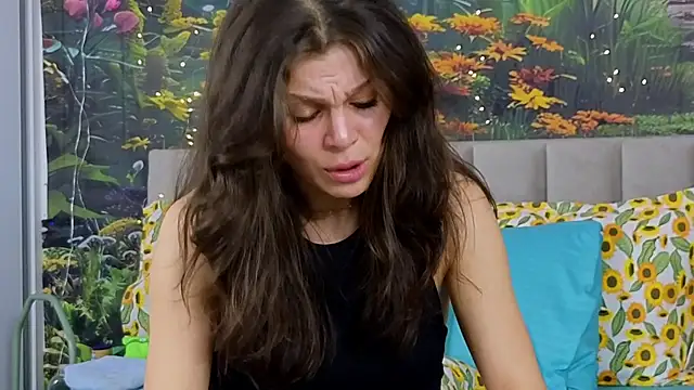 MadameDeFeu online show from February 15, 2025, 11:39 am