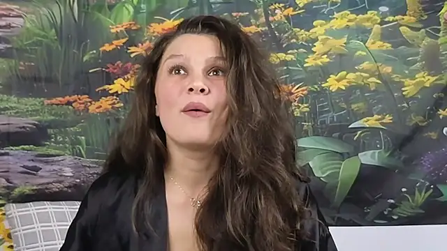 MadameDeFeu online show from October 23, 2025, 12:48 pm