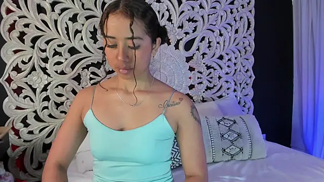 Ammy nova online show from April 3, 2026, 8:04 pm