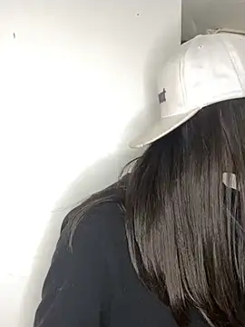 BarbieHotLaura online show from March 13, 2025, 9:26 pm