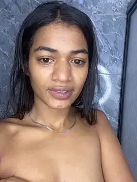 BarbieHotLaura online show from November 4, 2025, 6:55 pm