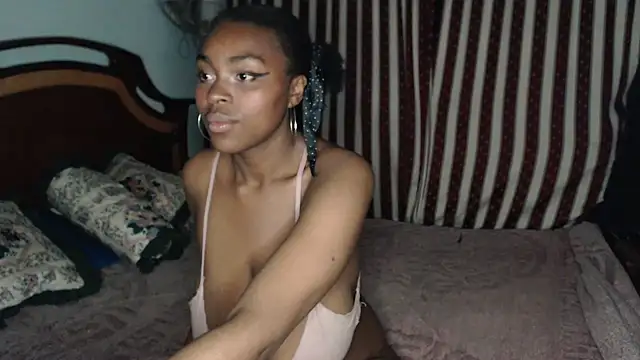 Snapshot of lyssyhorny chatting on March 2, 2026, 2:01 am lyssyhorny online show from March 2, 2026, 2:01 am