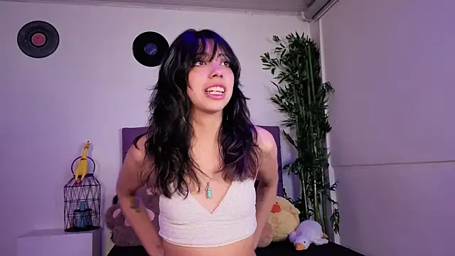 Nyx nayla online show from September 13, 2025, 4:01 am