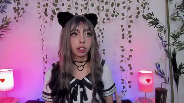 Nyx nayla online show from March 6, 2025, 3:57 am