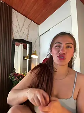 emmily d online show from April 2, 2026, 7:31 pm