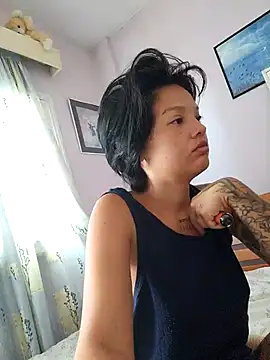 LorenRosse online show from September 14, 2025, 6:36 am