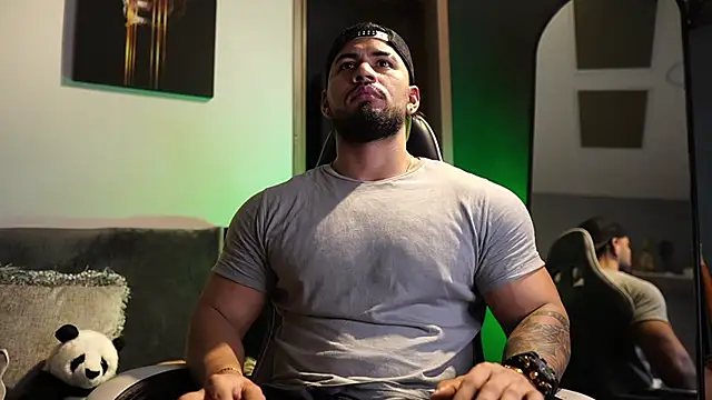 jaxon colton online show from March 23, 2025, 4:27 am