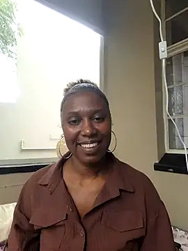 Snapshot of YourDreamLady22 chatting on February 12, 2025, 8:27 am YourDreamLady22 online show from February 12, 2025, 8:27 am