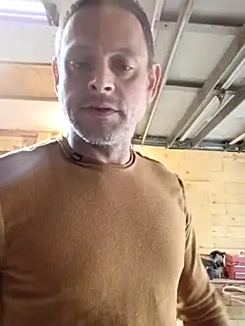 Snapshot of Buffshagswell chatting on November 30, 2025, 2:51 pm Buffshagswell online show from November 30, 2025, 2:51 pm