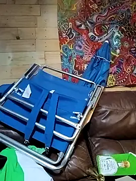 Snapshot of Buffshagswell chatting on December 5, 2025, 2:21 am Buffshagswell online show from December 5, 2025, 2:21 am