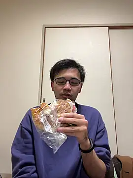 Snapshot of ryusei18570 chatting on March 3, 2026, 10:17 pm ryusei18570 online show from March 3, 2026, 10:17 pm