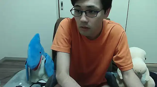 Snapshot of ryusei18570 chatting on December 31, 2024, 4:25 pm ryusei18570 online show from December 31, 2024, 4:25 pm