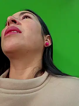 Snapshot of MARIANA-12_ chatting on October 6, 2025, 12:06 pm MARIANA-12 online show from October 6, 2025, 12:06 pm