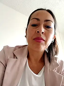 Snapshot of MARIANA-12_ chatting on February 25, 2025, 5:19 pm MARIANA-12 online show from February 25, 2025, 5:19 pm
