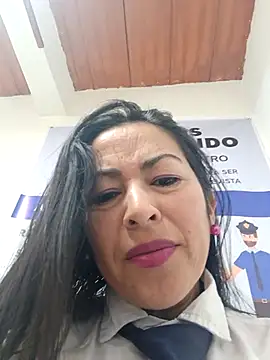 Snapshot of MARIANA-12_ chatting on September 30, 2025, 1:28 pm MARIANA-12 online show from September 30, 2025, 1:28 pm