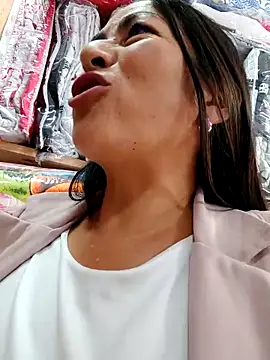 Snapshot of MARIANA-12_ chatting on March 1, 2025, 8:21 pm MARIANA-12 online show from March 1, 2025, 8:21 pm