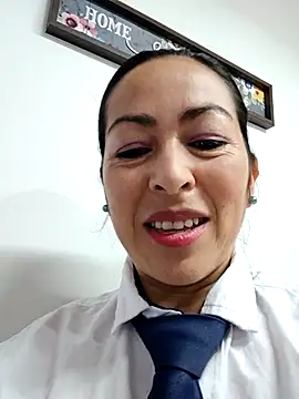Snapshot of MARIANA-12_ chatting on September 23, 2025, 1:07 pm MARIANA-12 online show from September 23, 2025, 1:07 pm