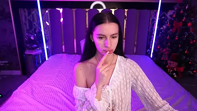 Snow WhiteeeX online show from January 11, 2026, 6:42 am