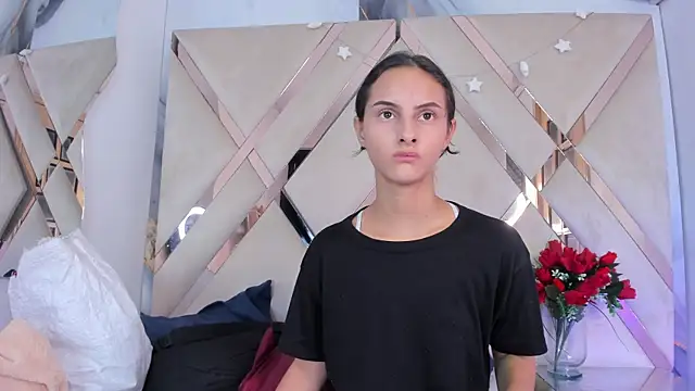 ninaht online show from November 20, 2025, 8:42 pm