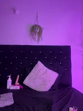 Snapshot of Natasha_by chatting on March 15, 2025, 5:26 pm Natasha by online show from March 15, 2025, 5:26 pm