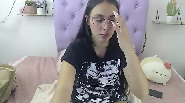 Freyja 01 online show from March 11, 2025, 1:16 am