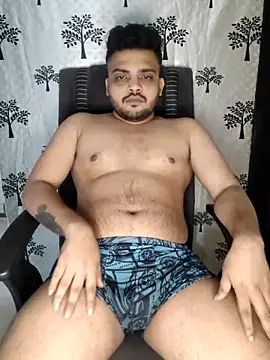 Snapshot of Mr_Handsome_hunk chatting on December 18, 2025, 11:47 am Mr Handsome hunk online show from December 18, 2025, 11:47 am