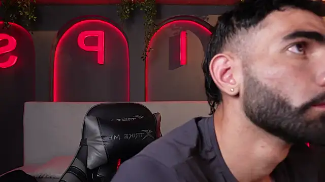 Austin bolt online show from October 28, 2025, 3:29 am