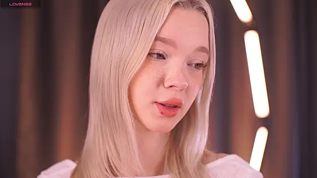  AlinaBailey online show from January 11, 2026, 7:59 am