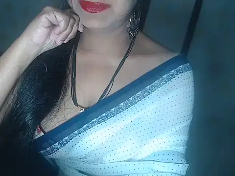 Indianstreamm online show from March 17, 2025, 4:33 pm