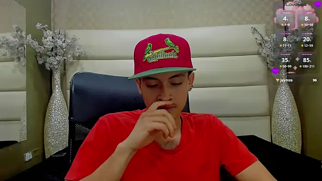 Desmon Clark online show from March 15, 2025, 11:39 pm