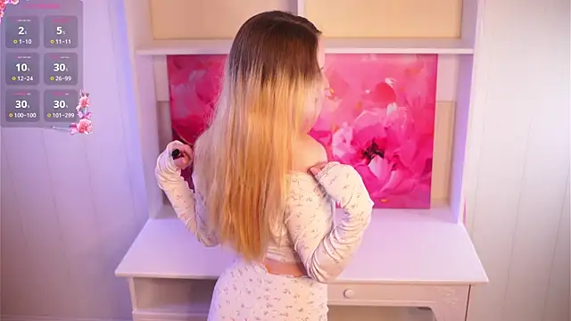 Naughty  Couplles online show from October 17, 2025, 3:21 am