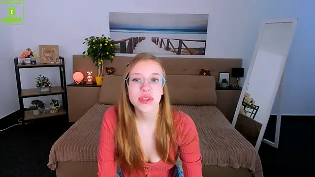 LayriantaVee online show from March 1, 2025, 6:57 am