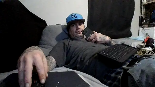 clitstitsandbongrips online show from November 1, 2025, 11:15 am